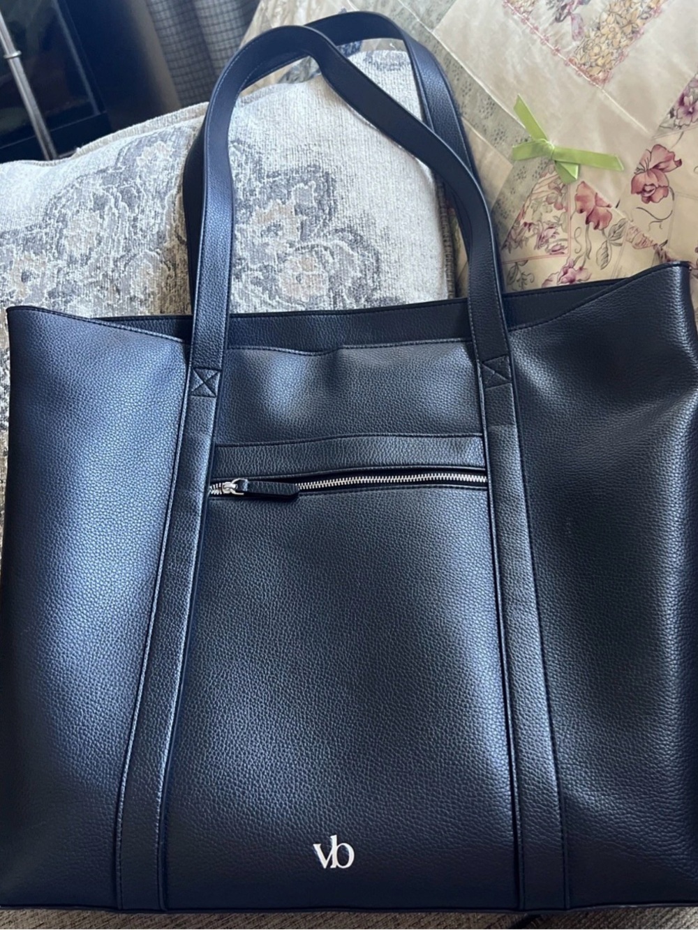 Vera Bradley Outlet “Faux Leather” Vera Tote Bag - Black